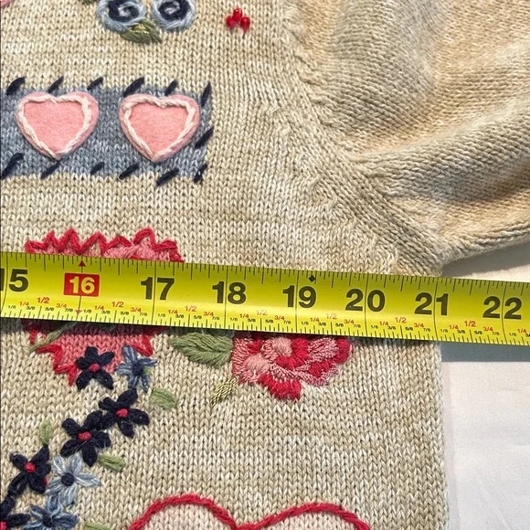 Embroidered Heart Pattern Cardigan - Picture 6 of 13